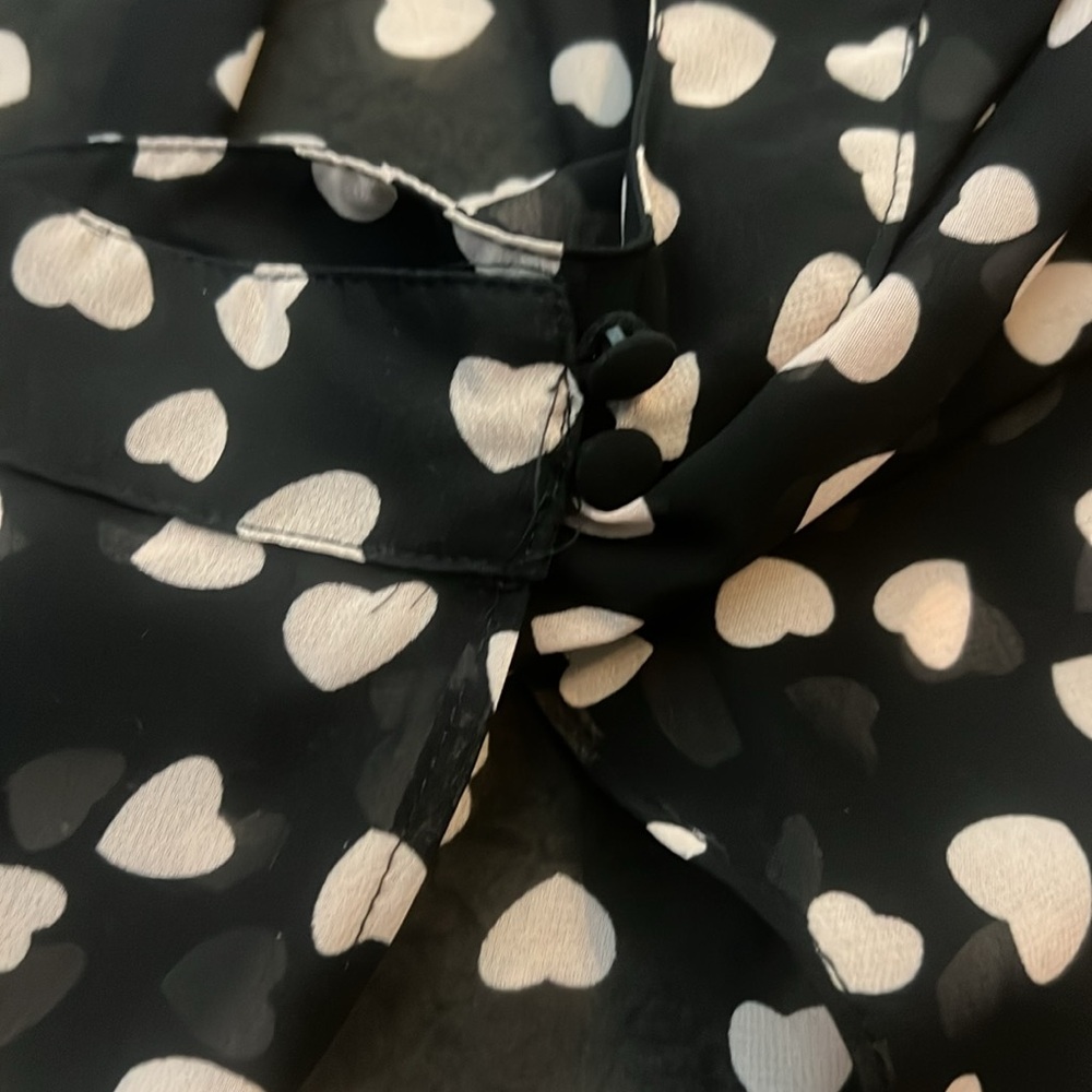 NY&CO Black and Pink Heart Patterned Top - Picture 6 of 7